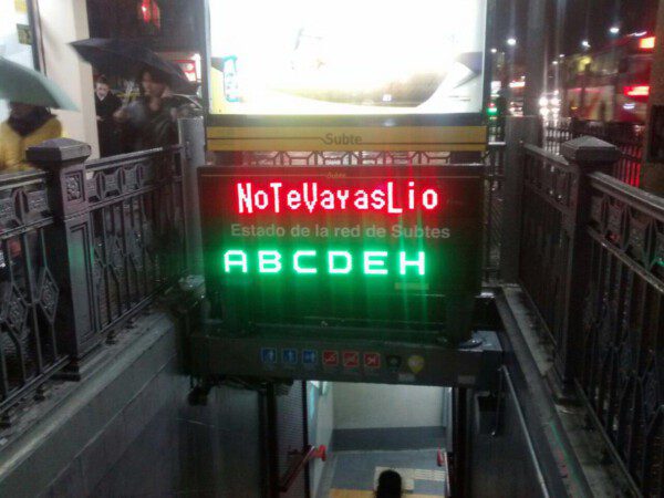 Hasta el metro de Buenos Aires pidió a Messi reconsiderar su postura/ D. Crónica